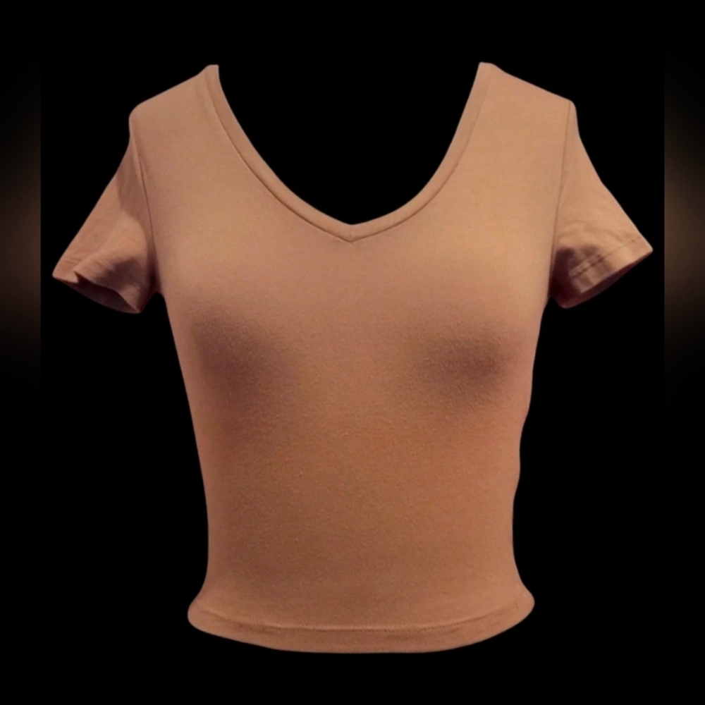 🔥NWOT Rare Boho Tan V Neck Cropped Tshirt Sz XS
